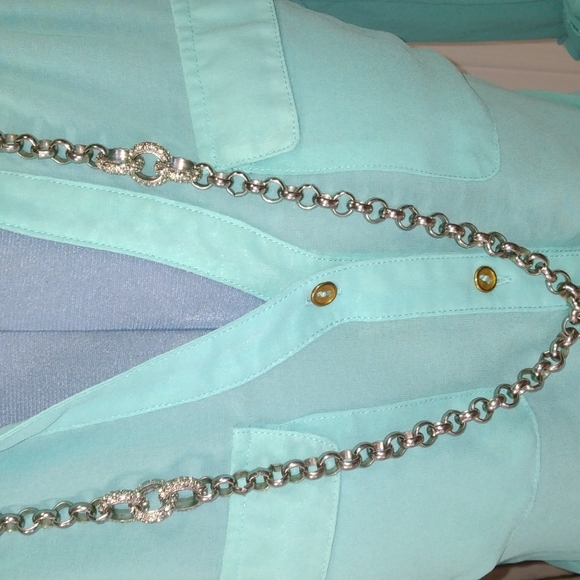 Clearwater Creek silvertone large chain with a few rhinestones - Picture 2 of 4